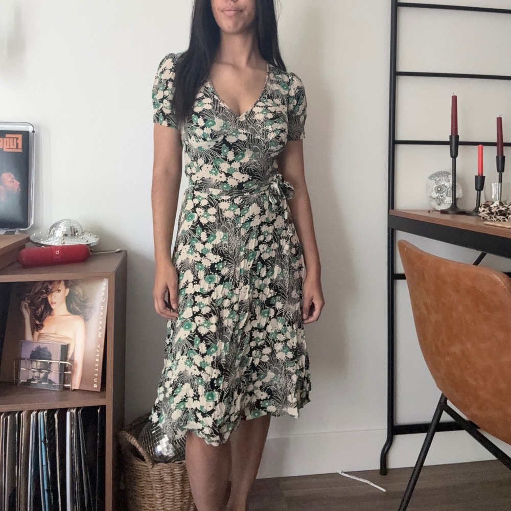Topshop Tall Green Floral Wrap Midi Dress Black Cream V-Neck Size 14 30D11NBLK